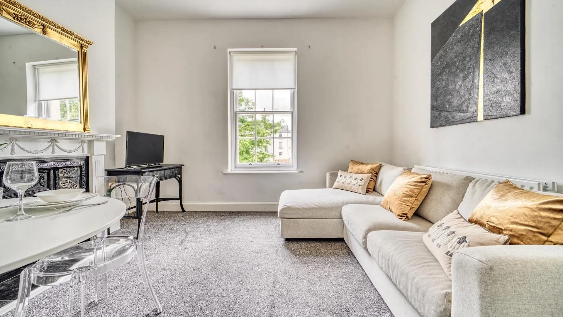 Pied-A-Terre Near The Docks - Wifi & Washing Machine Apartment Gloucester